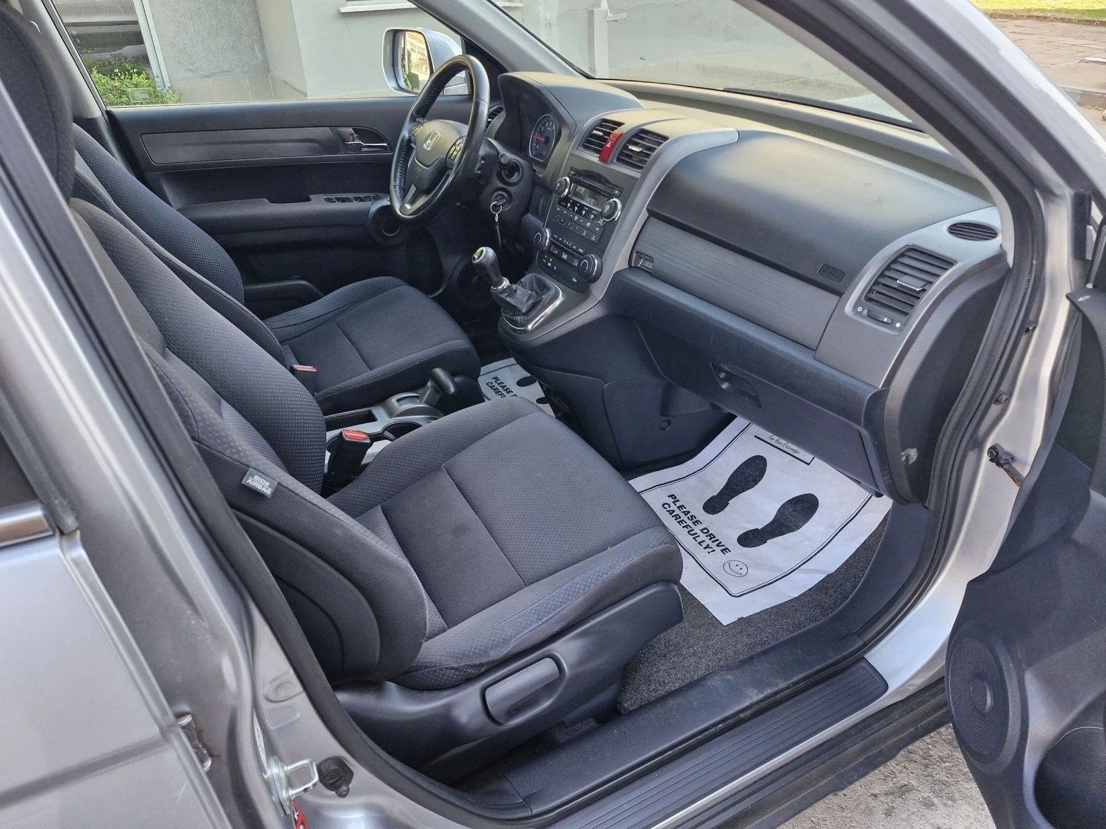 Honda Cr-v 2.0 бензин 150к.с. Фейслифт Като нова, снимка 13 - Автомобили и джипове - 55081186