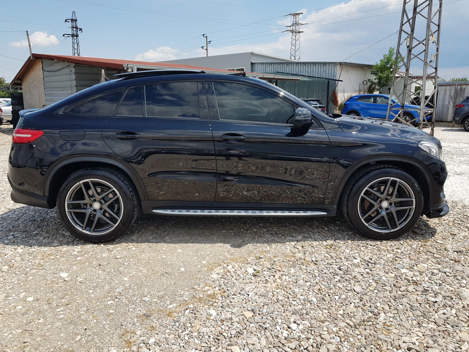 Mercedes-Benz GLE 350 D 4matic AMG КУПЕ/ПАНОРАМА/ОБДУХВАНЕ/ДИСТРОНИК, снимка 4 - Автомобили и джипове - 55154354