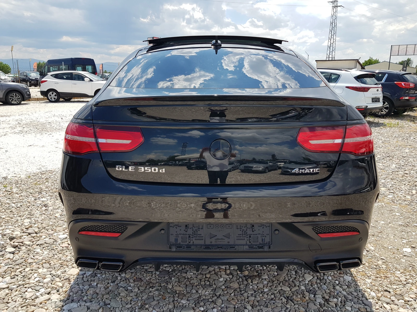 Mercedes-Benz GLE 350 D 4matic AMG КУПЕ/ПАНОРАМА/ОБДУХВАНЕ/ДИСТРОНИК, снимка 6 - Автомобили и джипове - 55154354