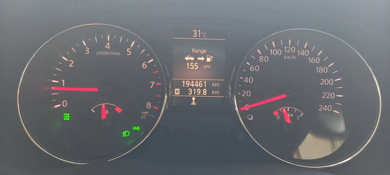 Nissan Qashqai + 2 4х4 2.0i 7места Швейцария, снимка 14 - Автомобили и джипове - 55197321