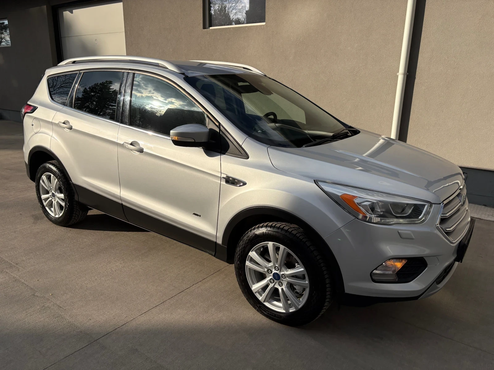 Ford Kuga Titanium, снимка 10 - Автомобили и джипове - 56120127