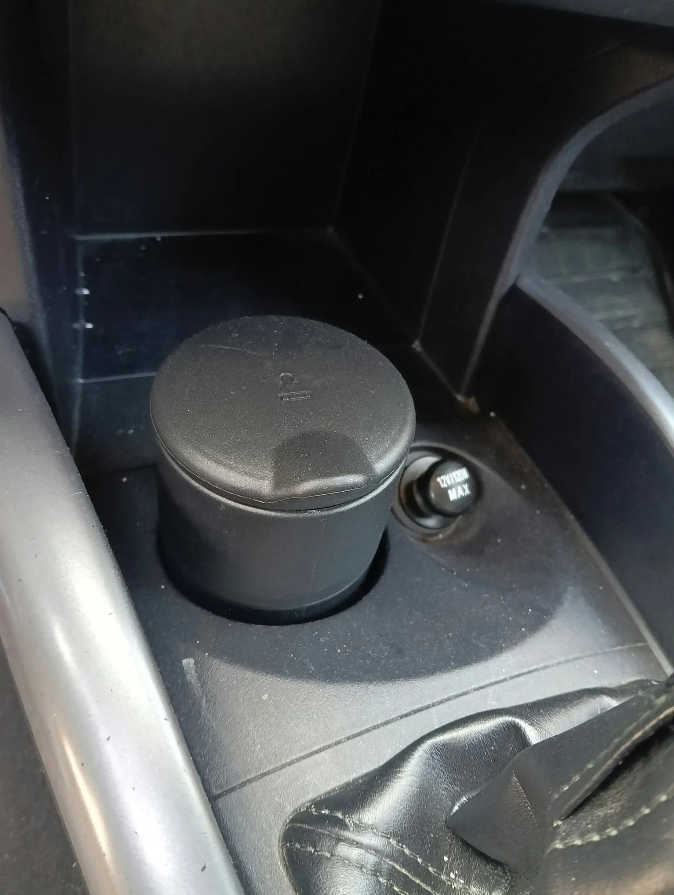 Mitsubishi Outlander 2.0, снимка 12 - Автомобили и джипове - 56433155