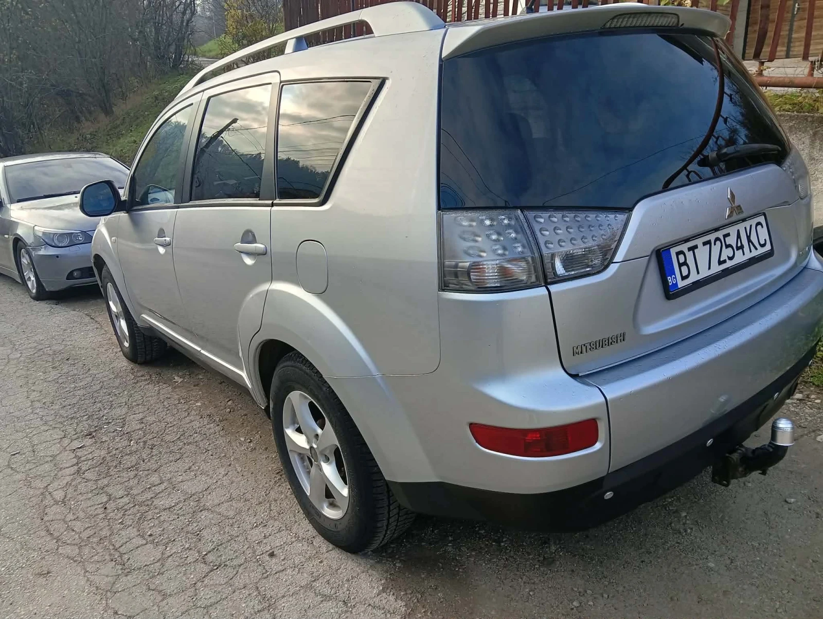 Mitsubishi Outlander 2.0, снимка 3 - Автомобили и джипове - 56433155