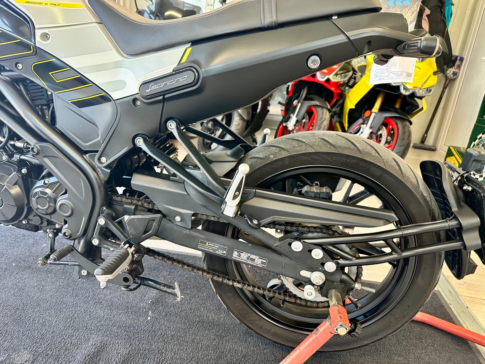 Benelli 125 Leoncino 125i - А1, 07.2022г., снимка 13 - Мотоциклети и мототехника - 54332293