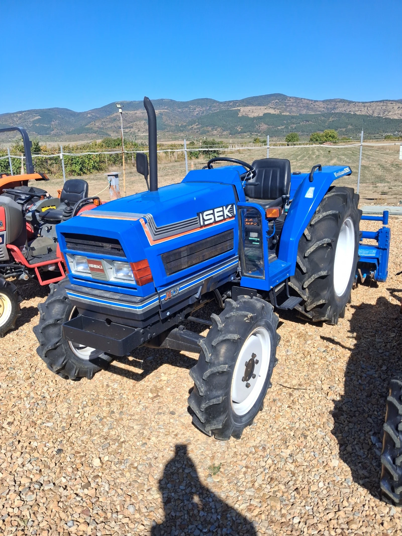 Трактор Kubota Скайтрак 