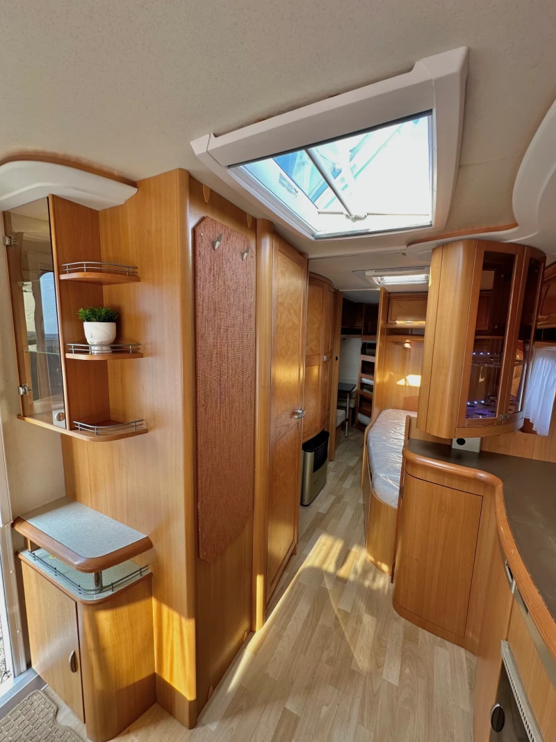 Каравана Hobby Prestige 8-Местна! /НОВ ВНОС /РЕГИСТРИРАНА/ УНИКАТ, снимка 12 - Каравани и кемпери - 51597667
