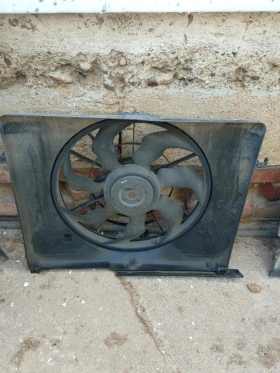 Продават се части от Хюндай и Киа