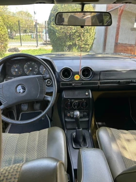 Mercedes-Benz 123 240 D, снимка 11