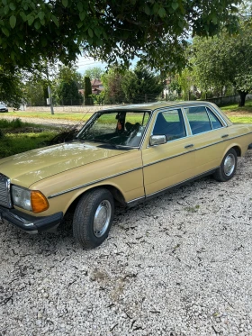 Mercedes-Benz 123 240 D, снимка 1
