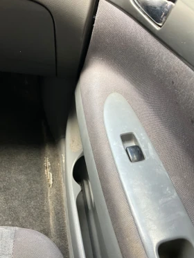 Toyota Avensis verso 2.0 D-4D, снимка 12