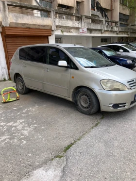 Toyota Avensis verso 2.0 D-4D, снимка 2