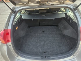 Toyota Auris 1.6, снимка 16