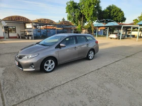 Toyota Auris 1.6, снимка 2