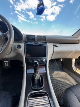 Mercedes-Benz C 200, снимка 3