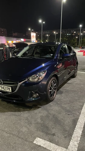 Mazda 2