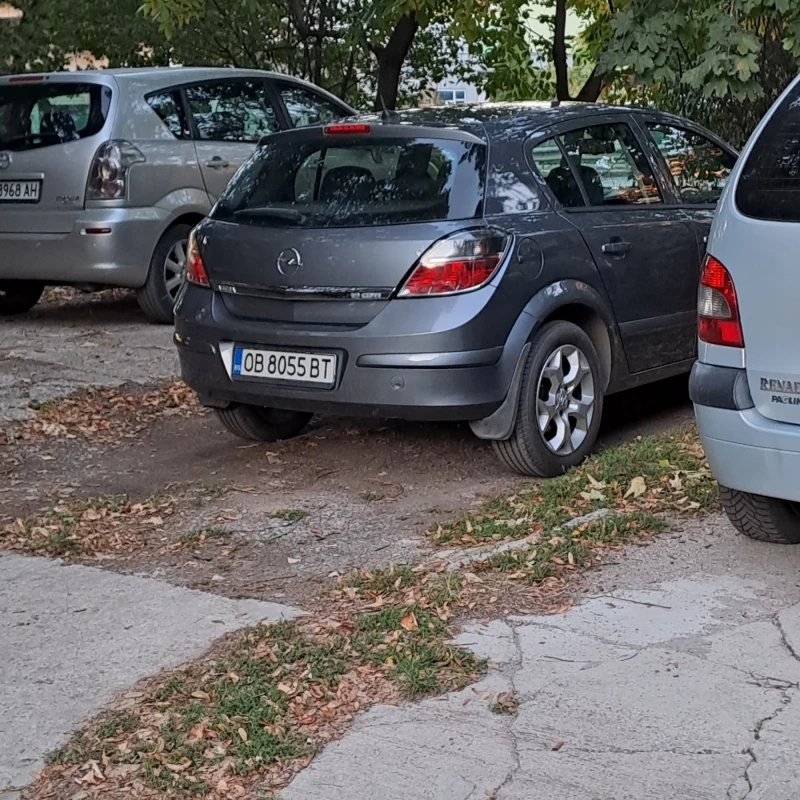 Opel Astra h, снимка 2 - Автомобили и джипове - 47501063