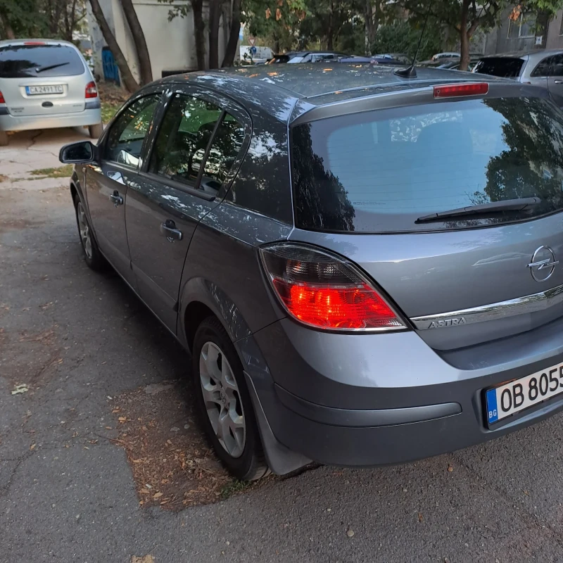 Opel Astra h, снимка 7 - Автомобили и джипове - 47501063