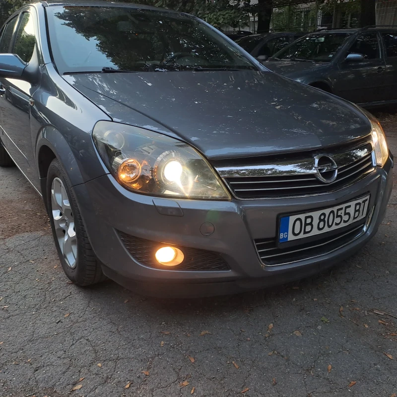 Opel Astra h, снимка 4 - Автомобили и джипове - 47501063