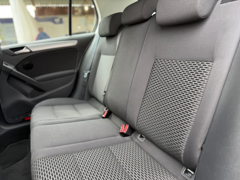 VW Golf ЛИЗИНГ 5450лв. + 6 равни месечни вноски по 908лв!, снимка 9 - Автомобили и джипове - 49664270