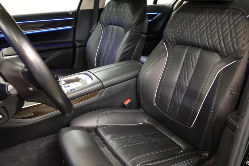 BMW 730 xDrive, снимка 6 - Автомобили и джипове - 51276377