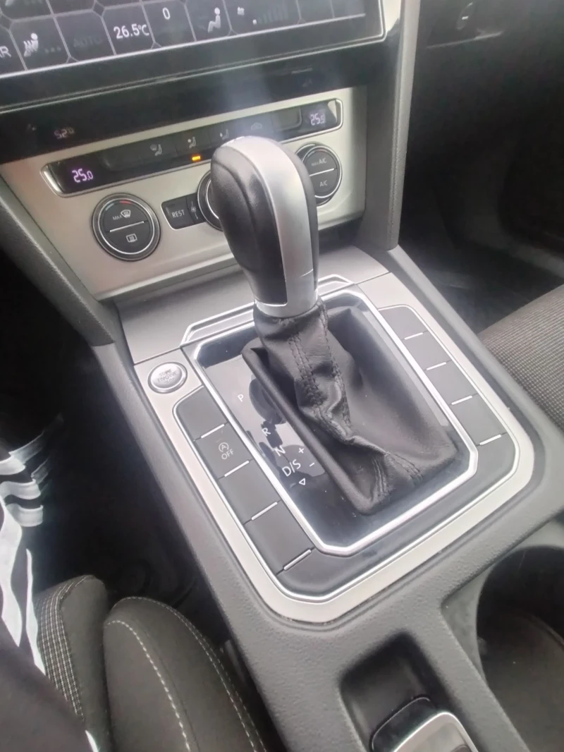 VW Passat 2.0 TDI, 150к.с DSG, снимка 3 - Автомобили и джипове - 52542755