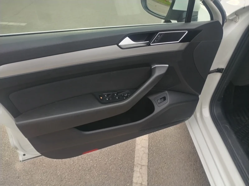 VW Passat 2.0 TDI, 150к.с DSG, снимка 15 - Автомобили и джипове - 52542755