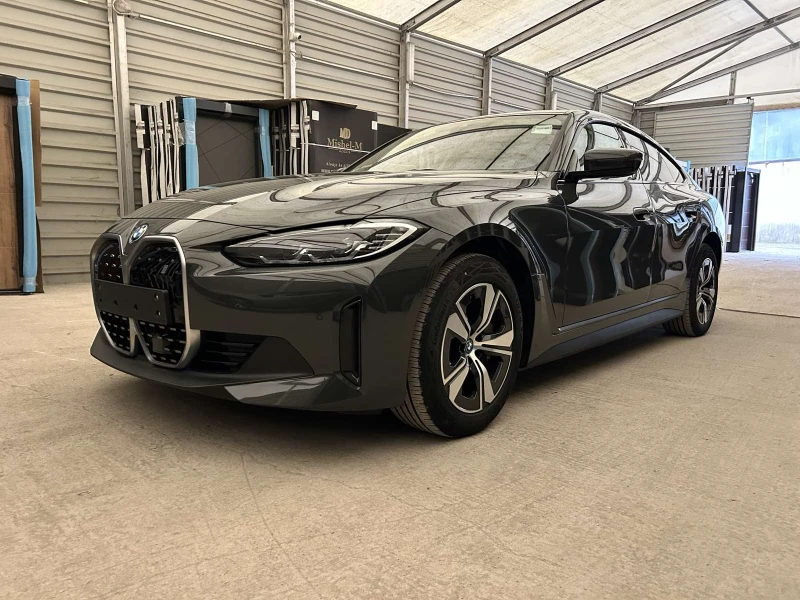BMW i4 eDrive40 Gran Coupe  , снимка 3 - Автомобили и джипове - 52664859
