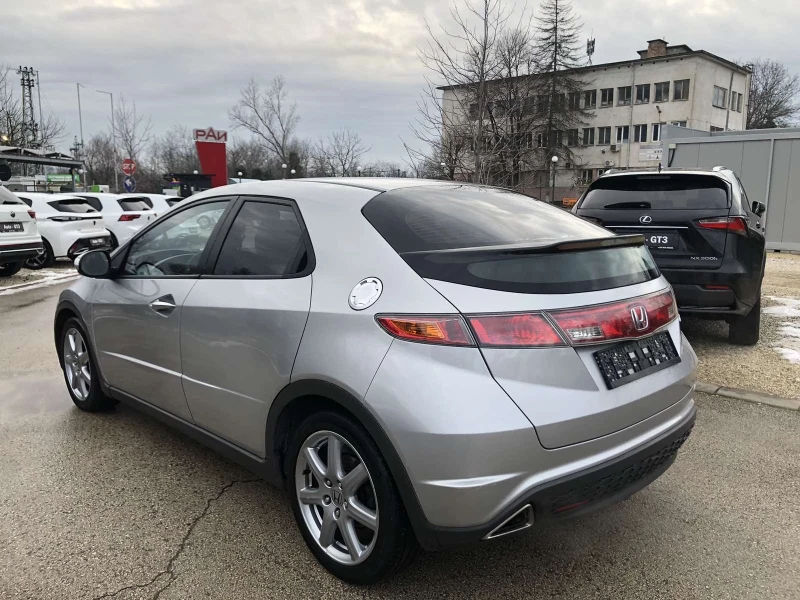 Honda Civic 1.8 МЕТАН, снимка 4 - Автомобили и джипове - 53055900