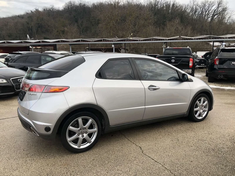 Honda Civic 1.8 МЕТАН, снимка 6 - Автомобили и джипове - 53055900