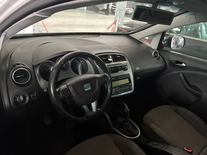 Seat Altea XL 2012 2.0tdi КАТО НОВА, снимка 6 - Автомобили и джипове - 53100382