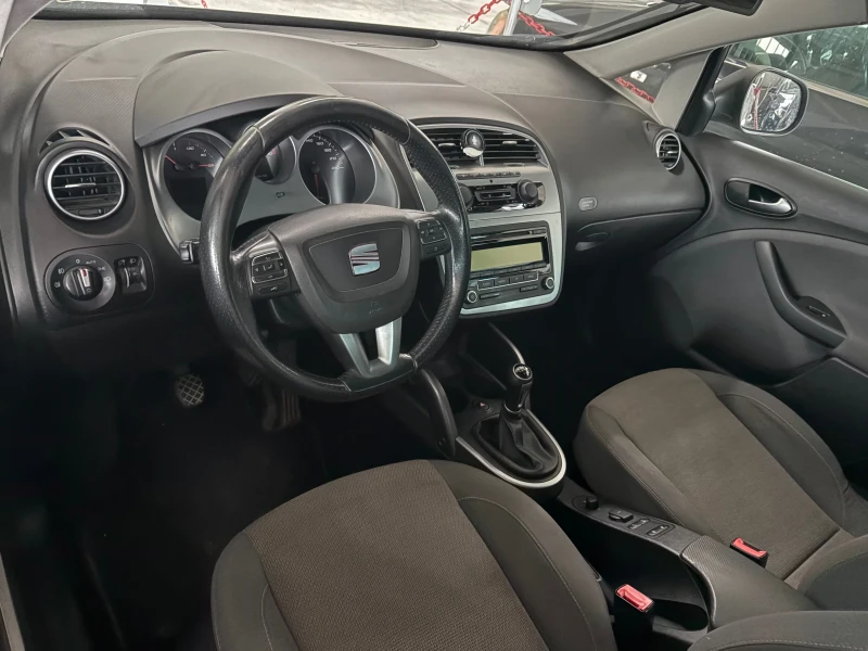 Seat Altea XL 2012 2.0tdi КАТО НОВА, снимка 7 - Автомобили и джипове - 53100382