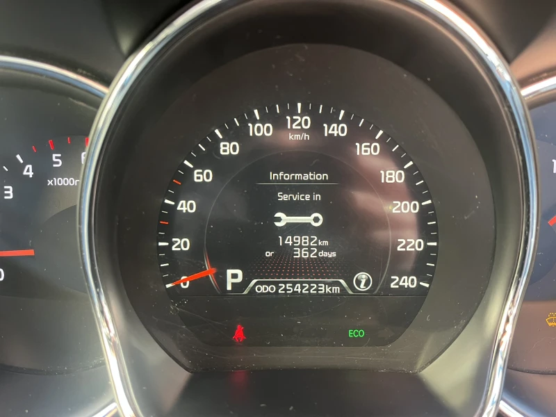 Kia Ceed 1.6 CRDi, снимка 11 - Автомобили и джипове - 53141734