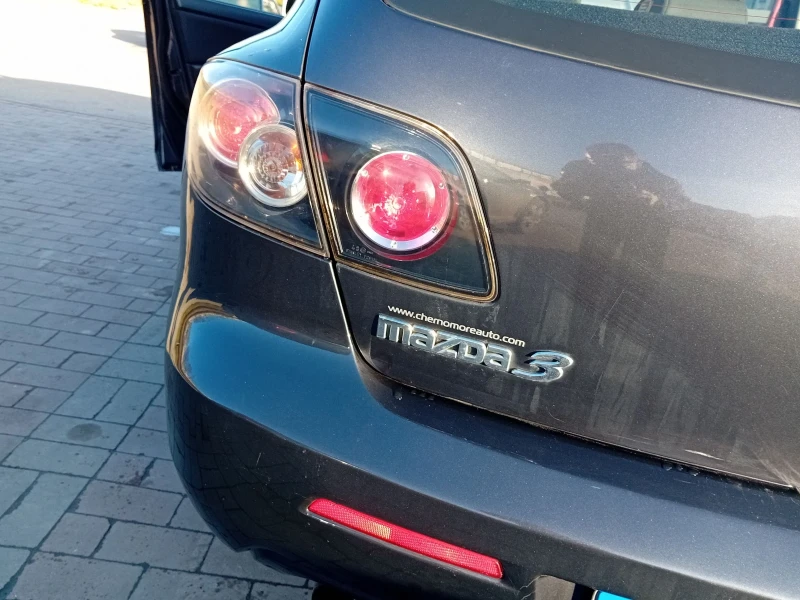 Mazda 3 1.6i Газ.Инж Климатроник, снимка 16 - Автомобили и джипове - 53569858
