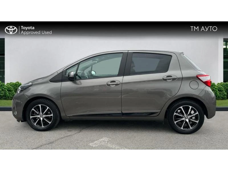 Toyota Yaris YARIS 1.5P LUNA - изображение 3