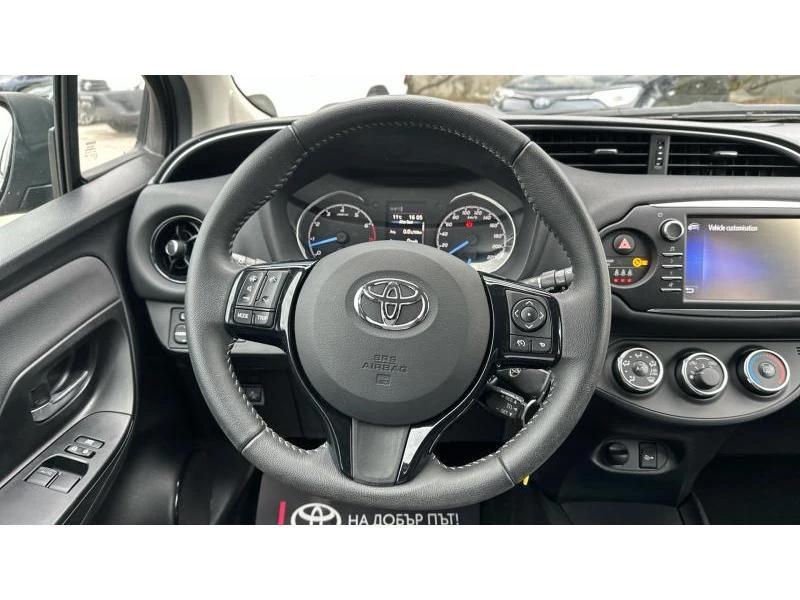 Toyota Yaris YARIS 1.5P LUNA - изображение 9