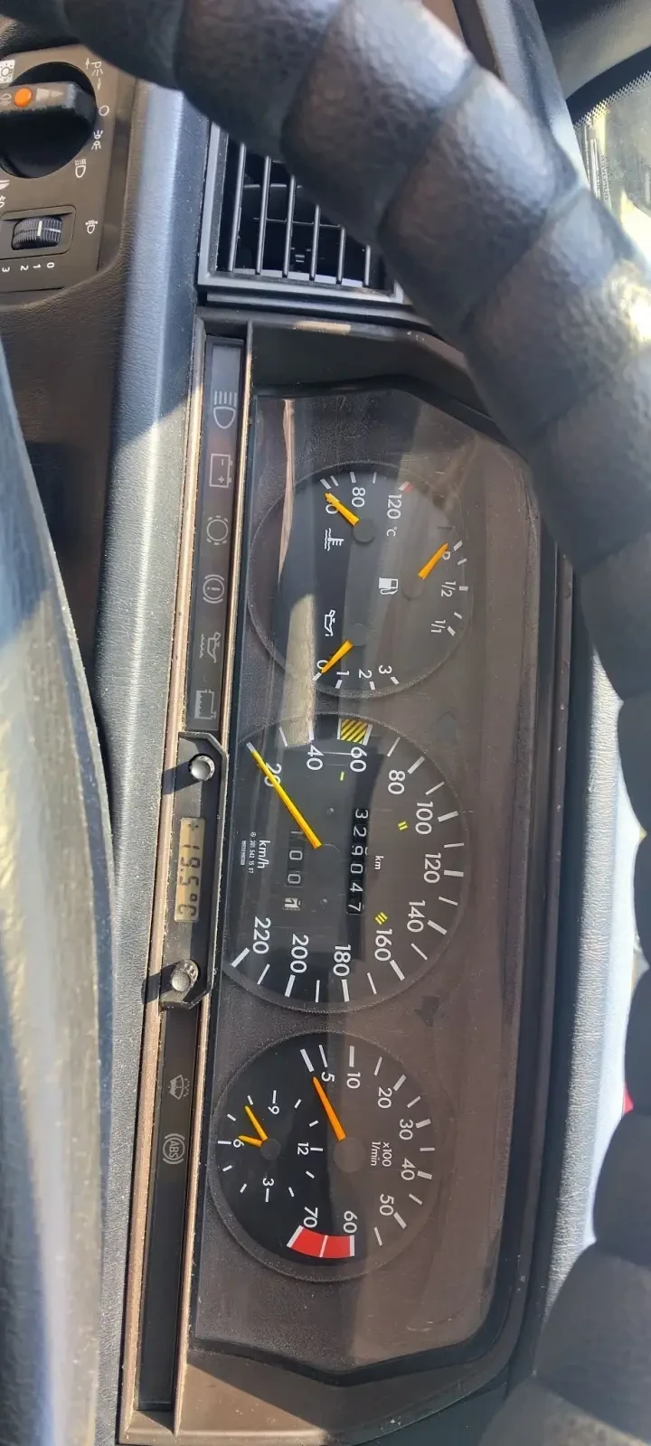 Mercedes-Benz 190 1.8, снимка 5 - Автомобили и джипове - 55984877