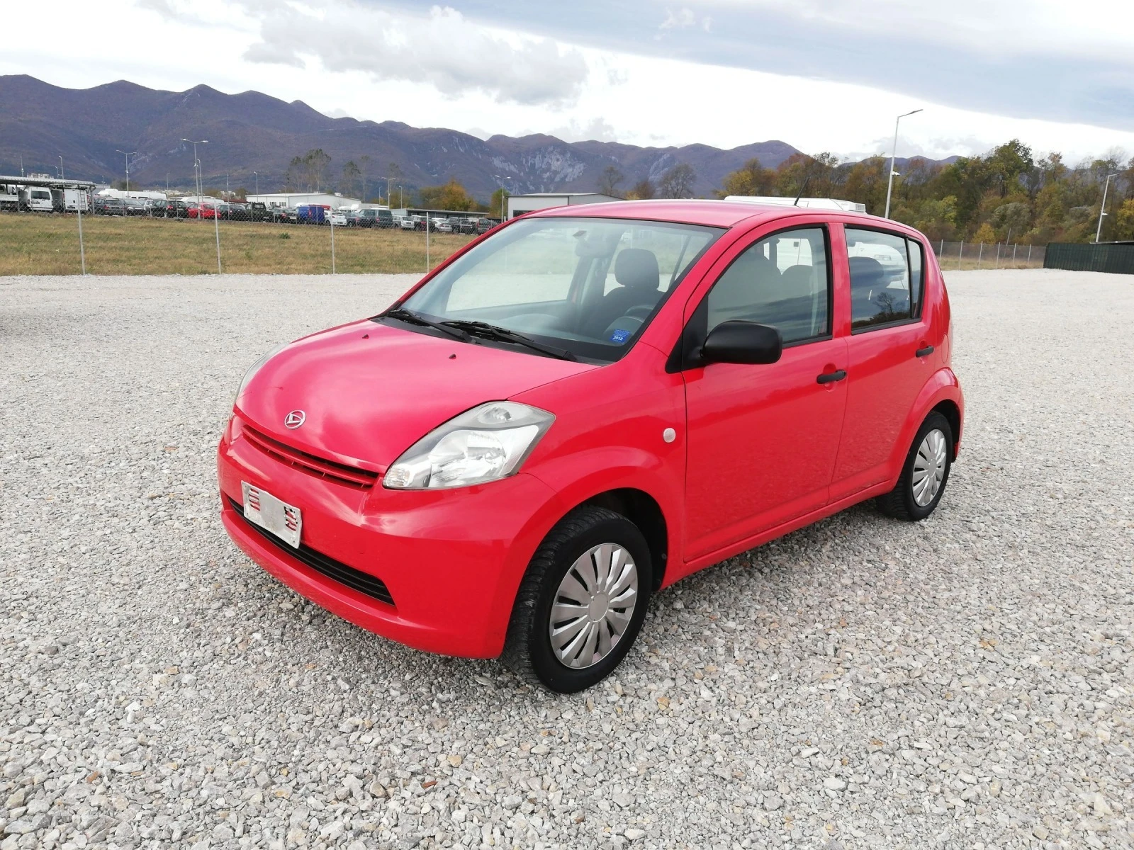 Daihatsu Sirion 1.0i kli italia - [1] 