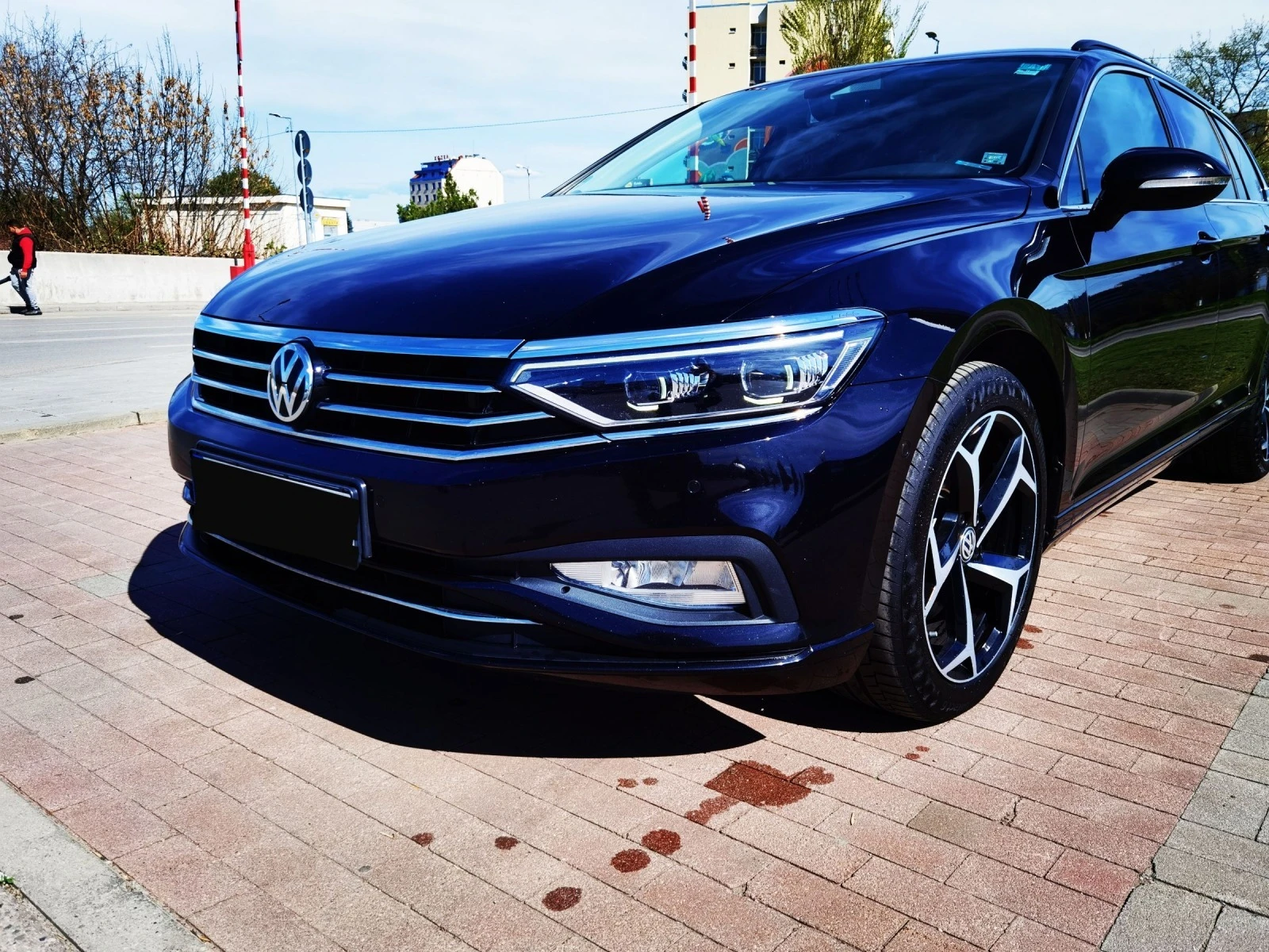 VW Passat Business line 2.0 DSG - изображение 2