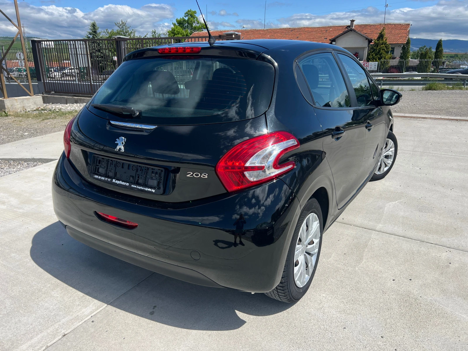 Peugeot 208 1.0i 85000km!!! - изображение 7