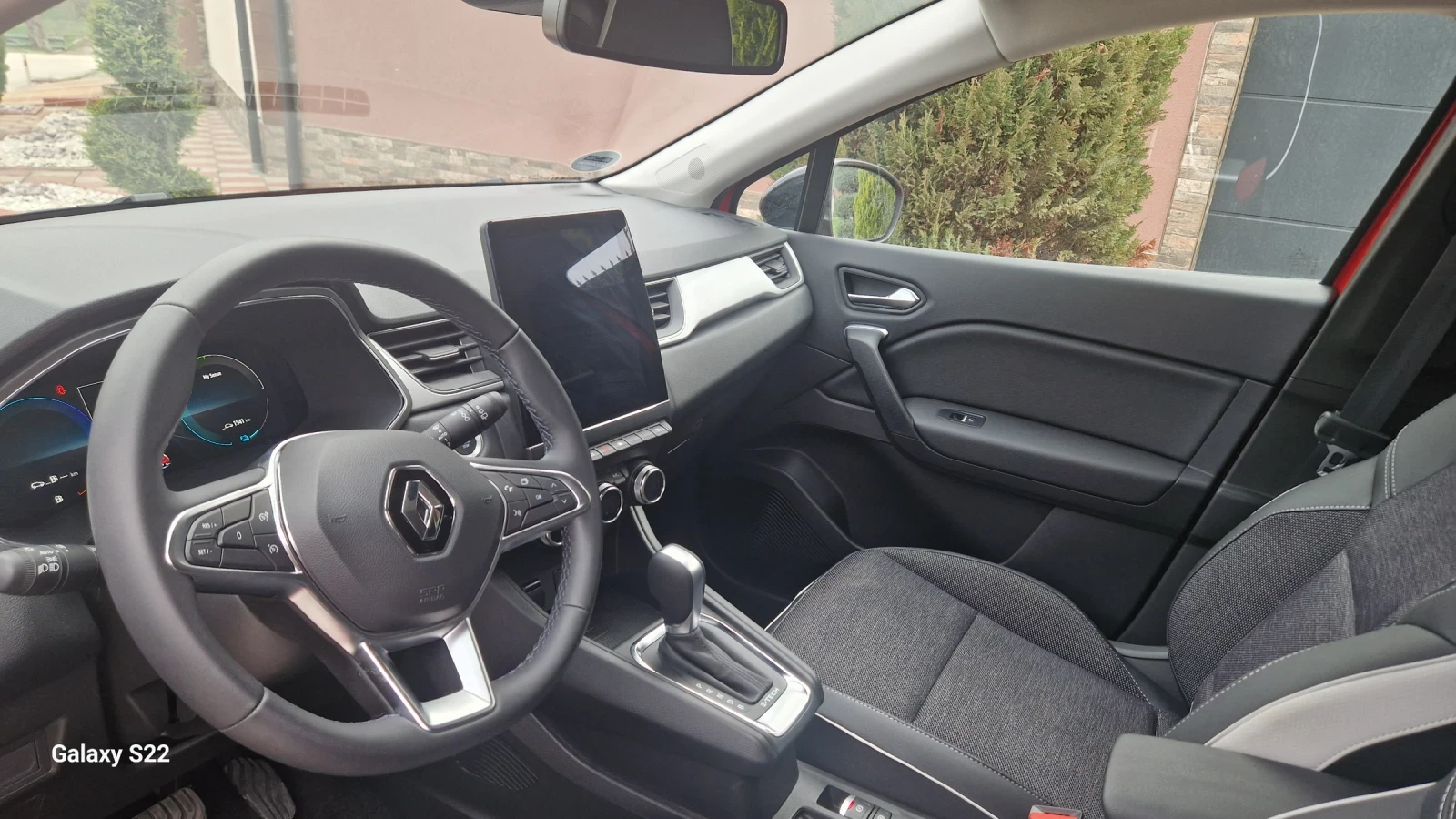 Renault Captur  - изображение 8