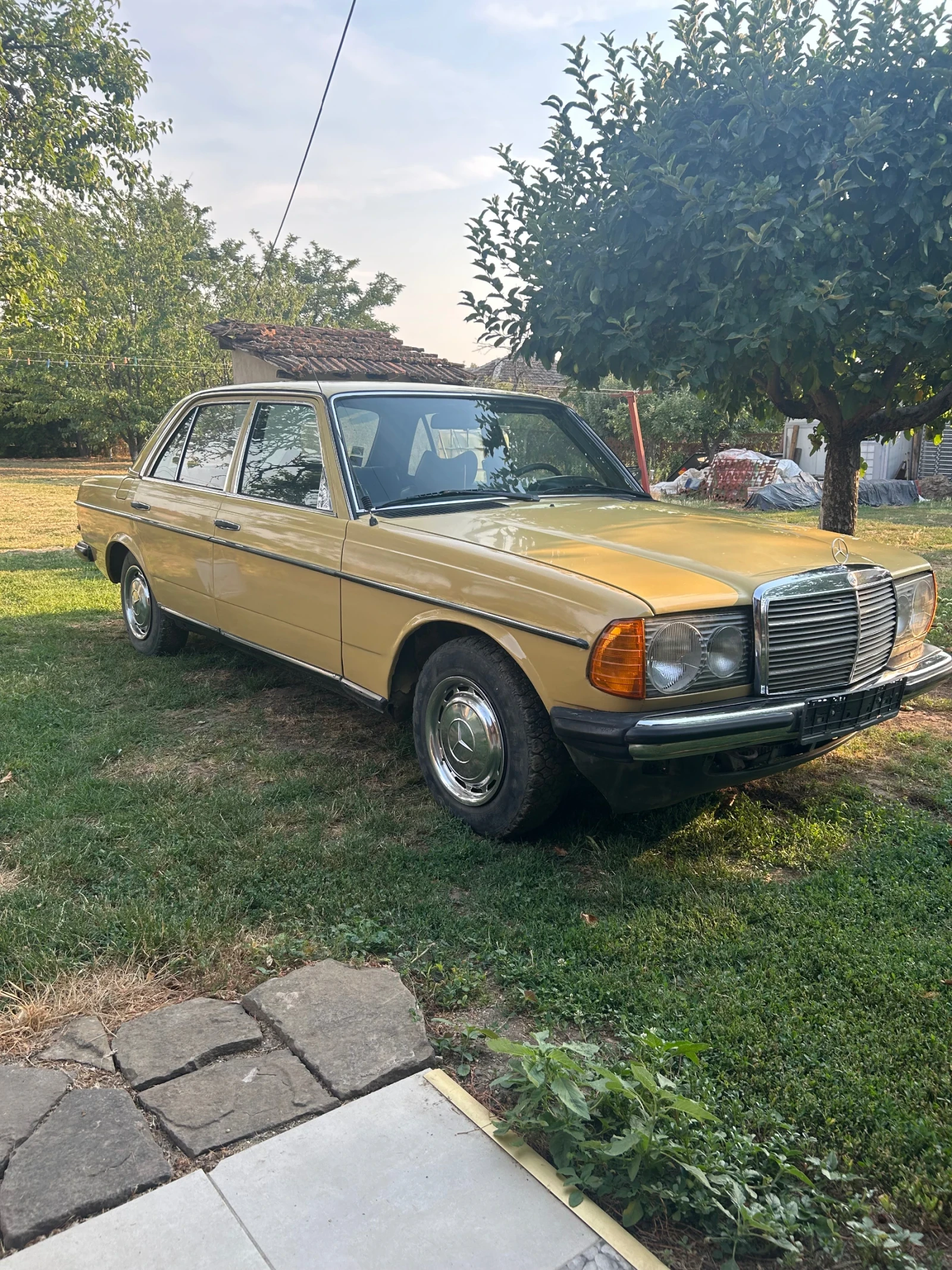 Mercedes-Benz 123 240 D | Mobile.bg   3