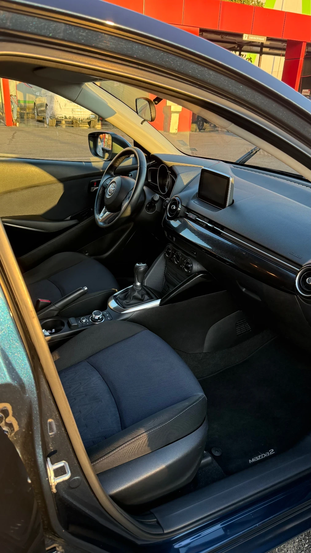 Mazda 2  - изображение 6