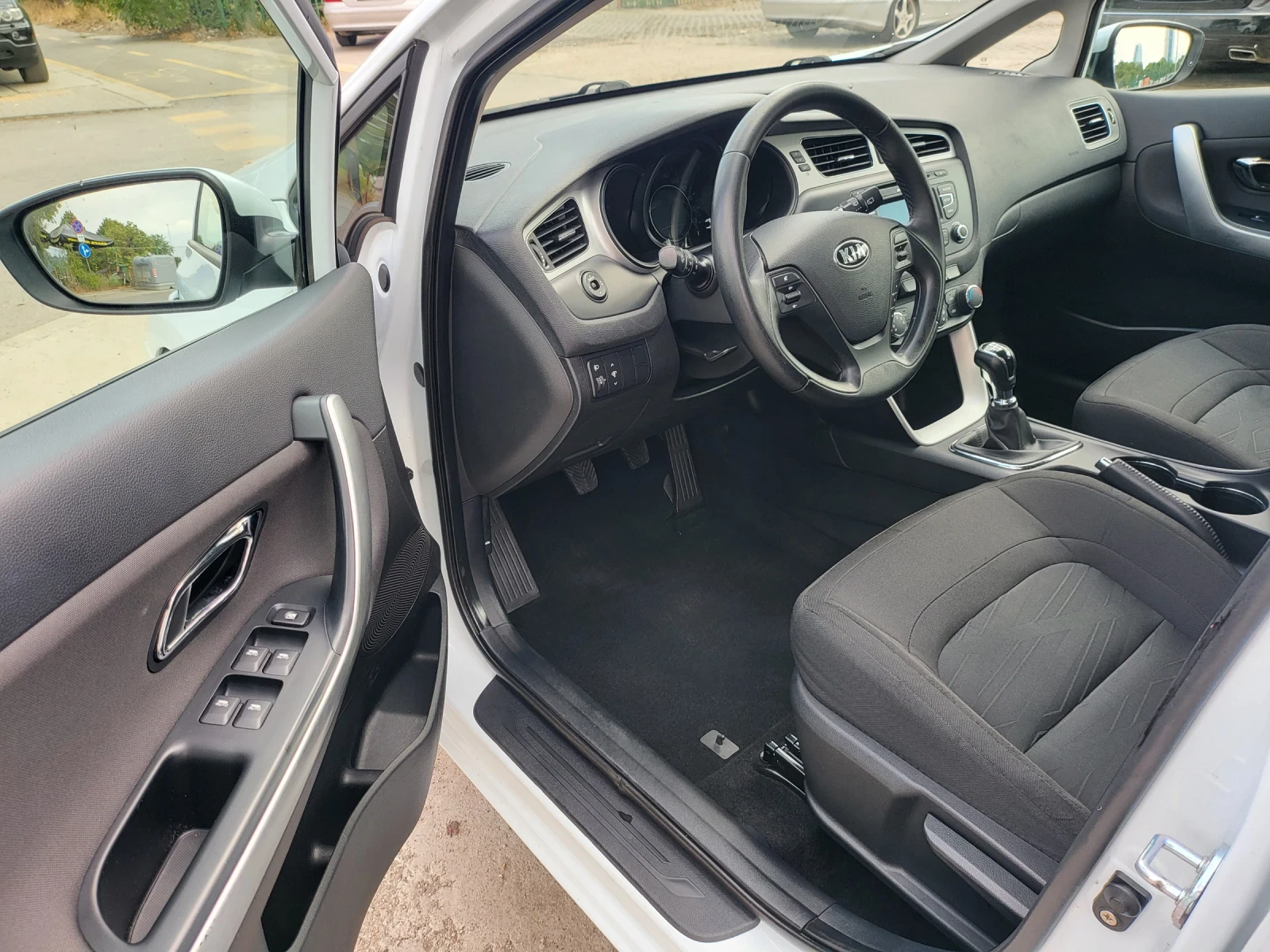 Kia Ceed 1.4 cvvt 128х.км Active - КАТО НОВА! - изображение 7
