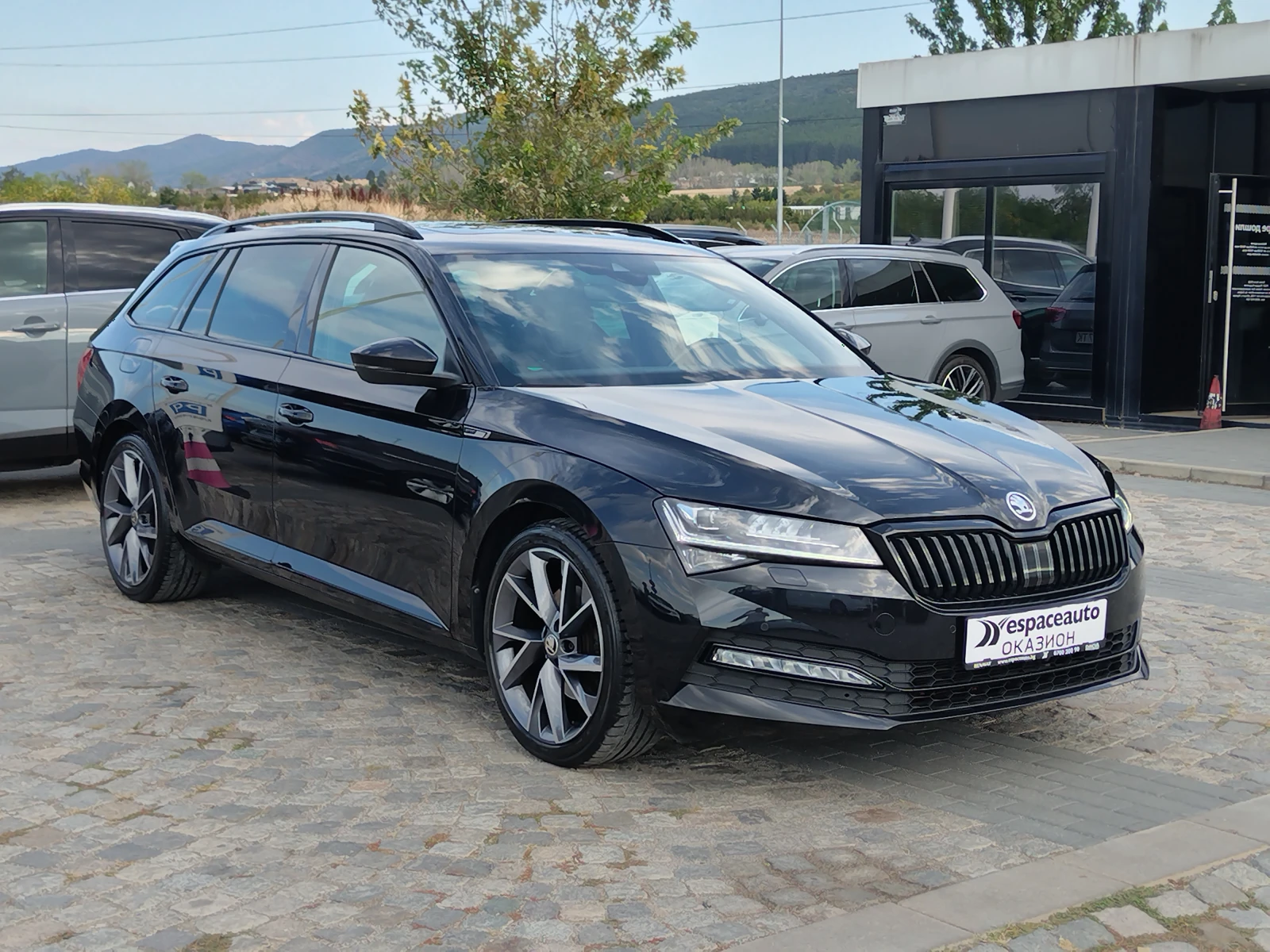 Skoda Superb 2.0TDI/200к.с/Sportline - изображение 3