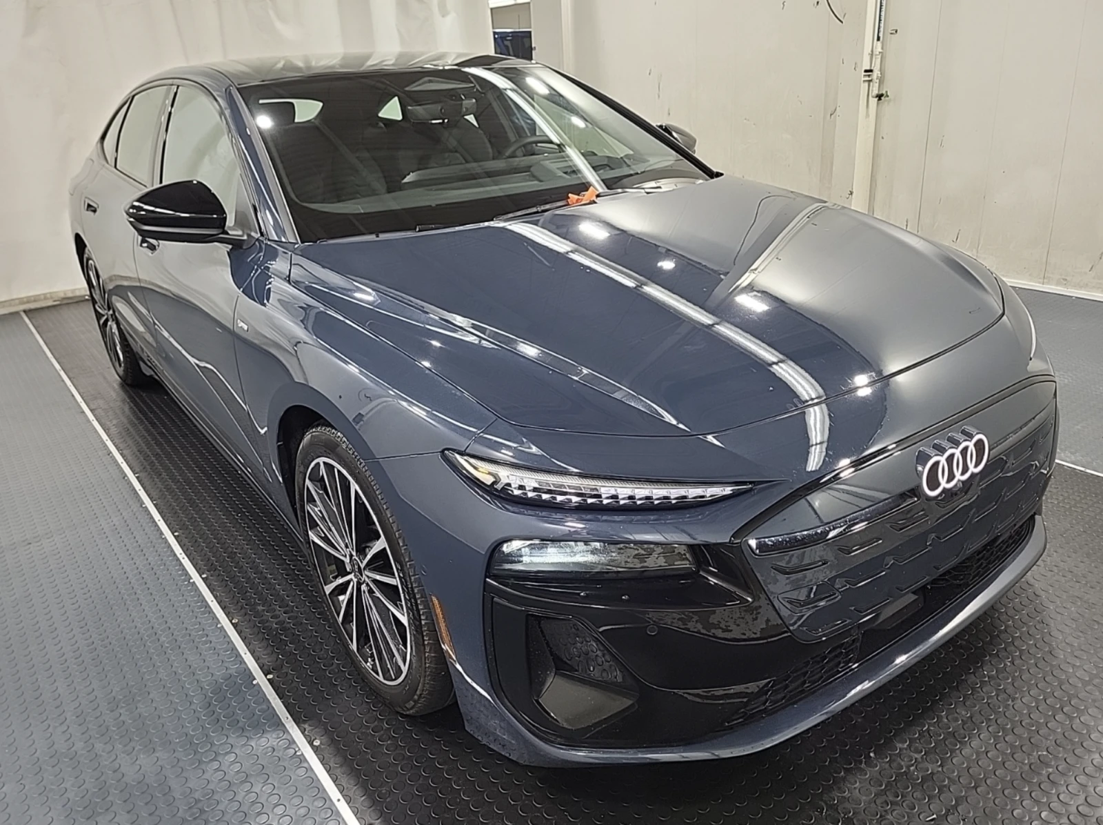 Audi A6 2025 Audi A6 e-tron TECHNIK - изображение 3