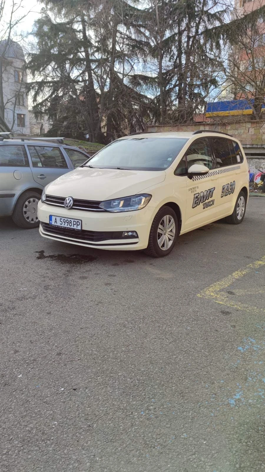 VW Touran 2.0tdi - изображение 2