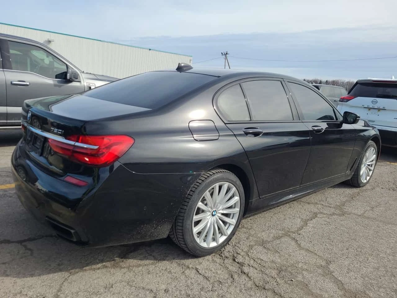 BMW 750 I| HUD| HARMAN KARDON| ОБДУХВАНЕ| 360| МАСАЖИ|  - изображение 3