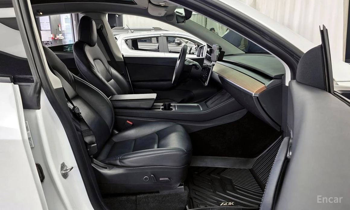 Tesla Model Y Long Range AWD* PANORAMA* , снимка 7 - Автомобили и джипове - 53998058