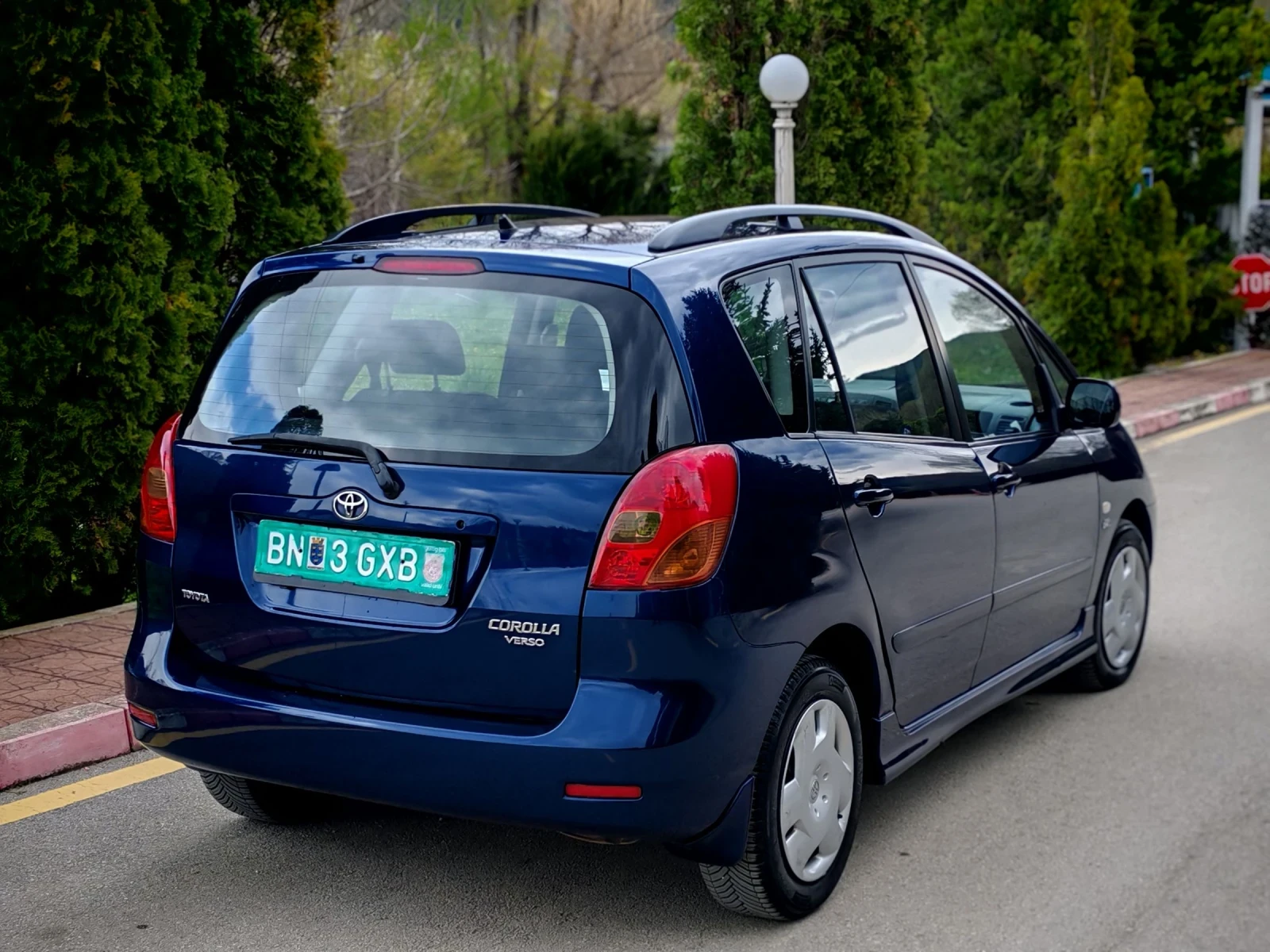 Toyota Corolla verso 2.0D4-D(90)* КЛИМАТРОНИК* НОВ ВНОС* , снимка 7 - Автомобили и джипове - 54150232