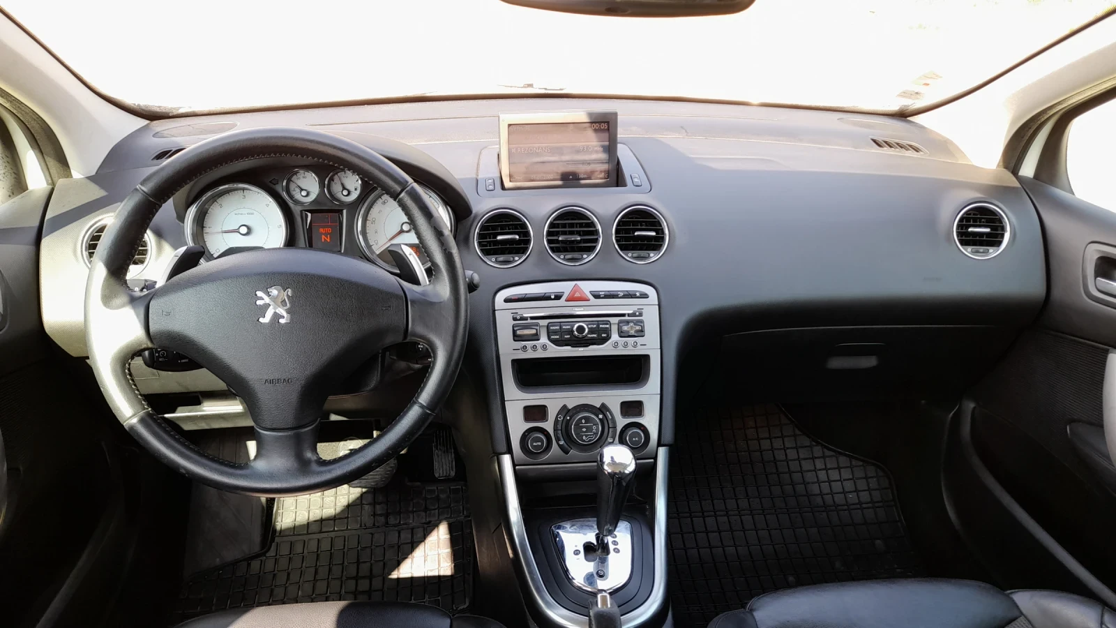 Peugeot 308 1.6HDI.evro5 , снимка 13 - Автомобили и джипове - 54158935
